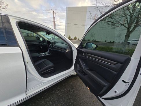 Used 2020 Honda Accord EX-L image 10