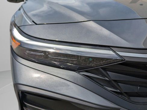 New 2026 Hyundai Elantra SE FWD image 28