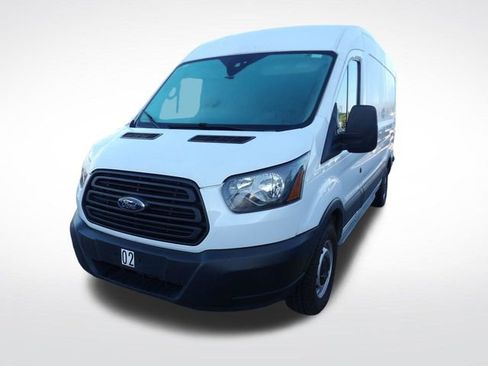 Used 2019 Ford Transit 250 148 Medium Roof image 3