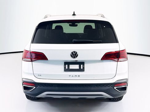 Used 2023 Volkswagen Taos SE FWD image 6