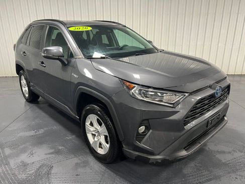 Used 2020 Toyota RAV4 XLE image 16