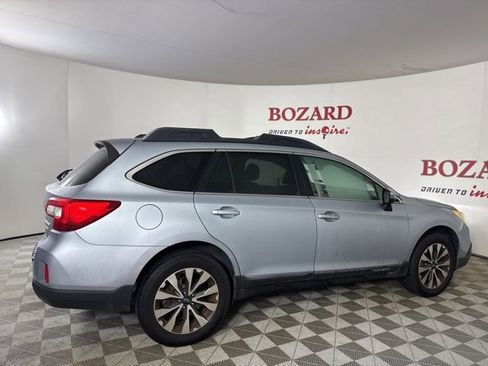 Used 2015 Subaru Outback 3.6R Limited image 9