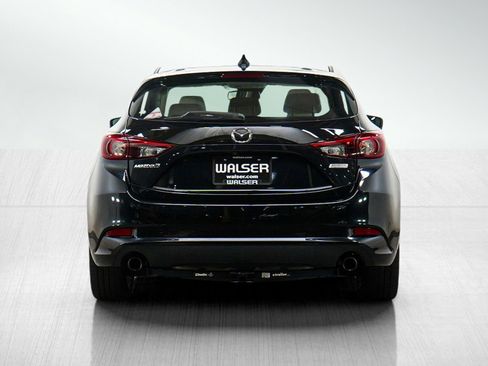 Used 2017 MAZDA MAZDA3 Grand Touring w/ Premium Equipment Package FWD image 4