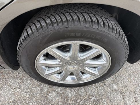 Used 2010 Chrysler 300 C w/ Luxury Group II RWD image 10