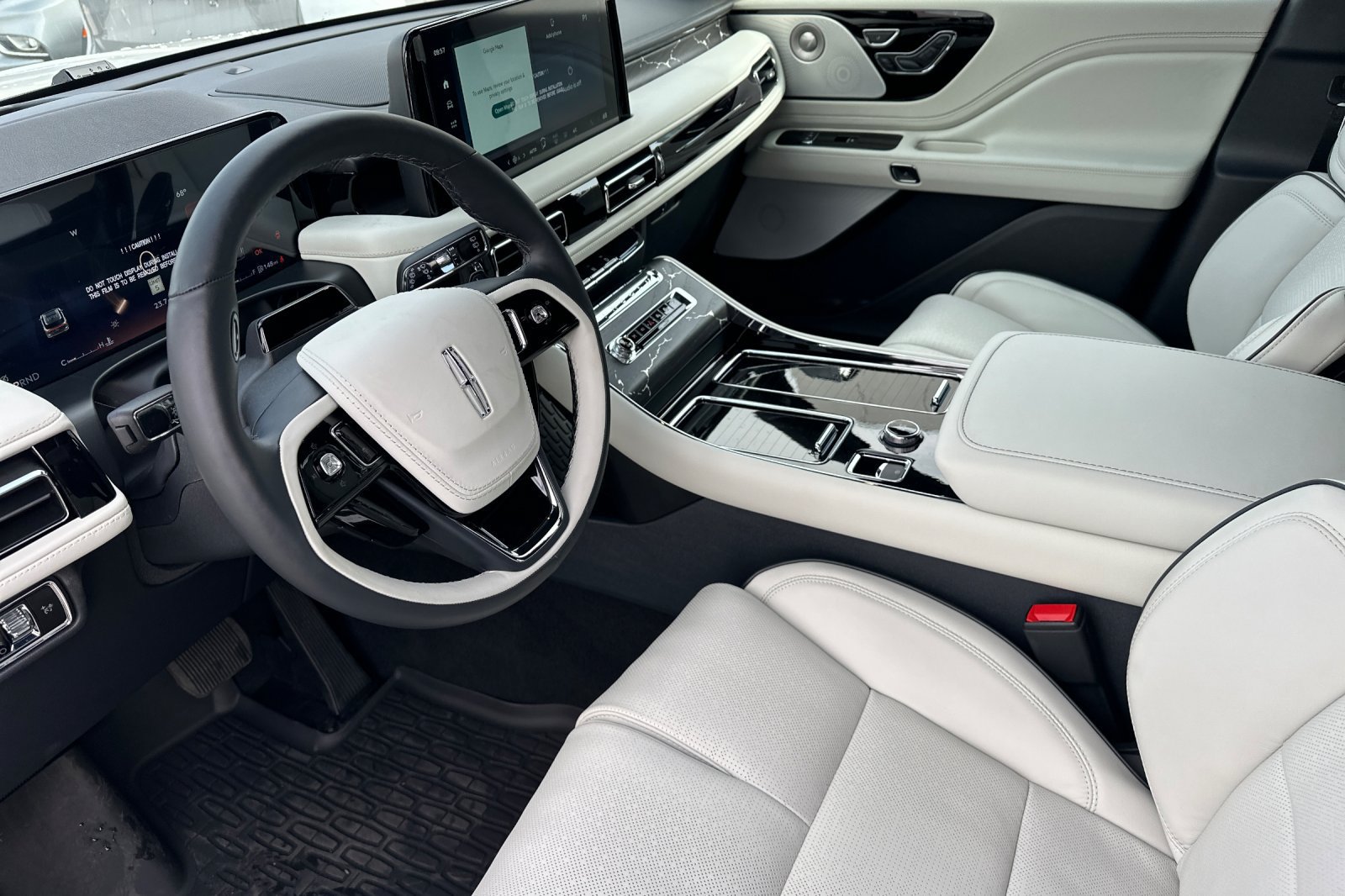 New 2026 Lincoln Aviator Black Label w/ Black Label Special Edition AWD/4WD image 9