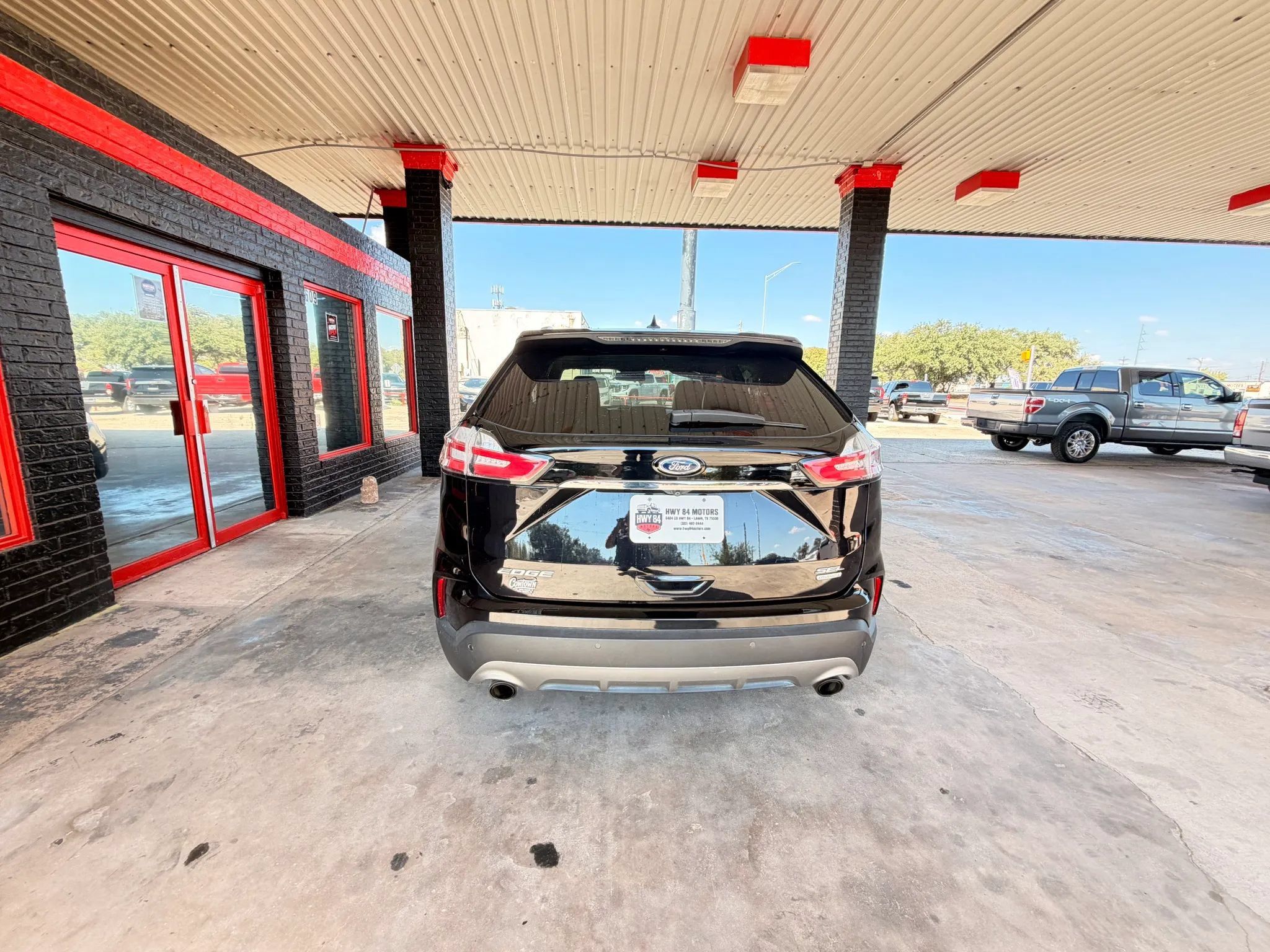 Used 2020 Ford Edge SEL w/ Convenience Package FWD image 4