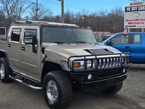 Used 2005 HUMMER H2 SUT w/ Preferred Equipment Group image 12