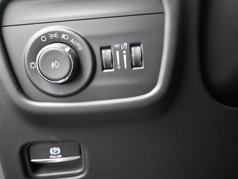 New 2025 Jeep Grand Cherokee L Summit image 26