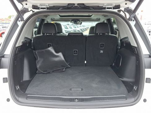 Used 2023 Jeep Grand Cherokee image 29