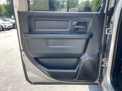 Used 2017 RAM 1500 Express w/ Express Value Package RWD image 21