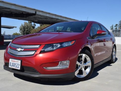 Used 2013 Chevrolet Volt Premium w/ Premium Trim Package image 1