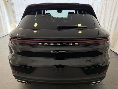 New 2026 Porsche Cayenne image 8