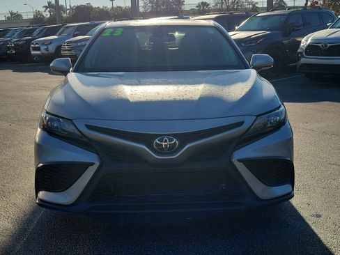 Used 2023 Toyota Camry SE image 2