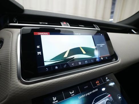 Used 2020 Land Rover Range Rover Velar R-Dynamic S image 27