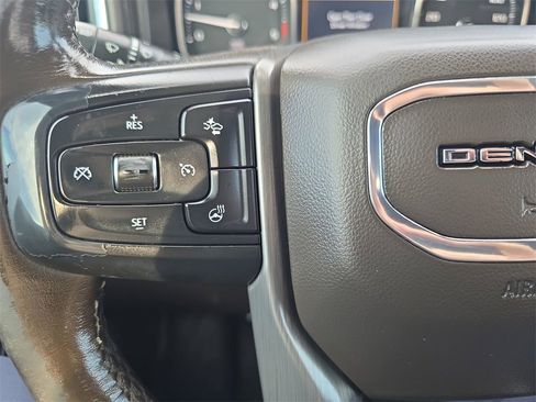 Used 2021 GMC Sierra 3500 Denali w/ Denali Ultimate Package image 18