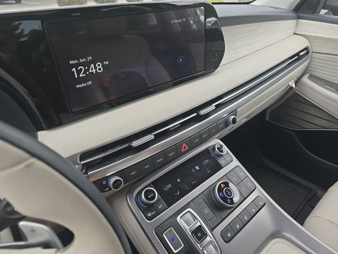 Used 2024 Hyundai Palisade Calligraphy AWD/4WD image 21