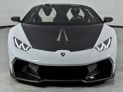 Used 2018 Lamborghini Huracan LP 580-2 RWD image 5