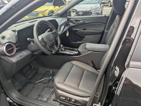 New 2026 Chevrolet Trax RS w/ Driver Confidence Package FWD image 19