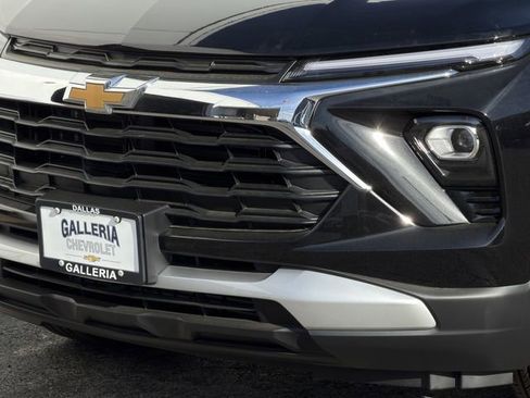 New 2026 Chevrolet TrailBlazer LT w/ LT Cold Weather Package FWD image 7