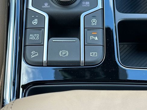 New 2025 Kia Sorento SX Prestige w/ Olive Brown Leather Package image 32