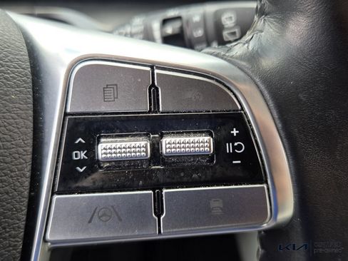 Certified 2024 Kia Telluride S FWD image 26