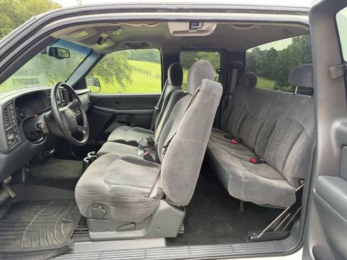 Used 2002 Chevrolet Silverado 1500 LS w/ Off-Road Pkg AWD/4WD image 19