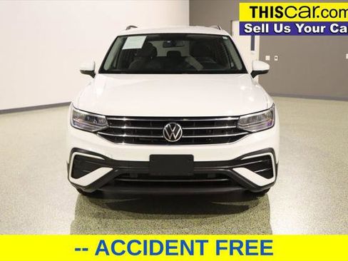 Used 2022 Volkswagen Tiguan S image 2