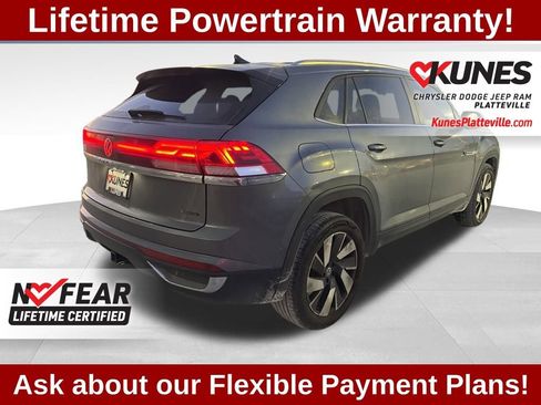 Used 2025 Volkswagen Atlas Cross Sport SE image 10
