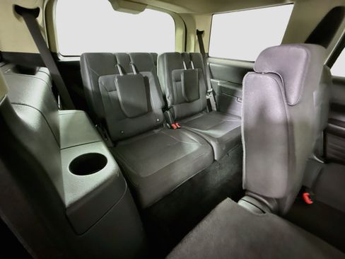 Used 2019 Ford Flex SE FWD image 41