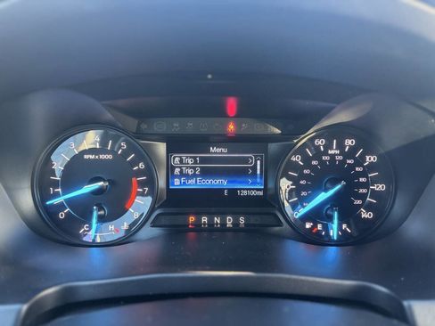 Used 2017 Ford Explorer XLT image 15