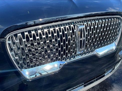 Certified 2022 Lincoln Aviator Reserve w/ Equipment Group 201A image 31