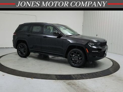 New 2025 Jeep Grand Cherokee Limited w/ Trailer Tow Package image 1