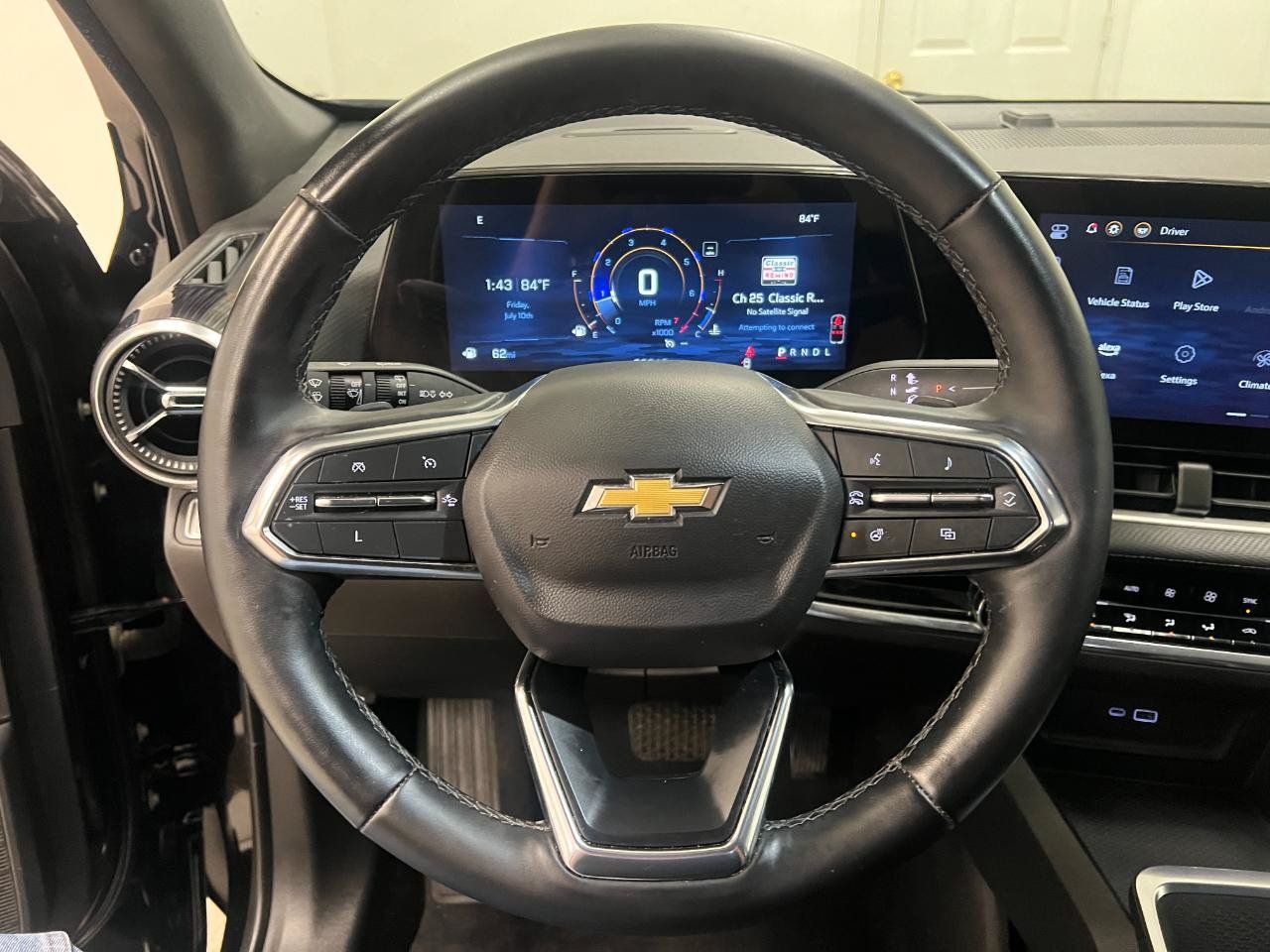 Used 2025 Chevrolet Equinox LT w/ Convenience Package II FWD image 34