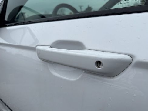 Certified 2023 Jeep Grand Cherokee Altitude image 28