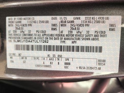 New 2026 Lincoln Corsair Premiere image 24