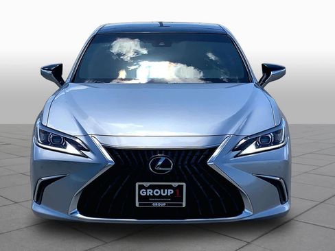 Used 2022 Lexus ES 350 w/ Premium Package FWD image 4