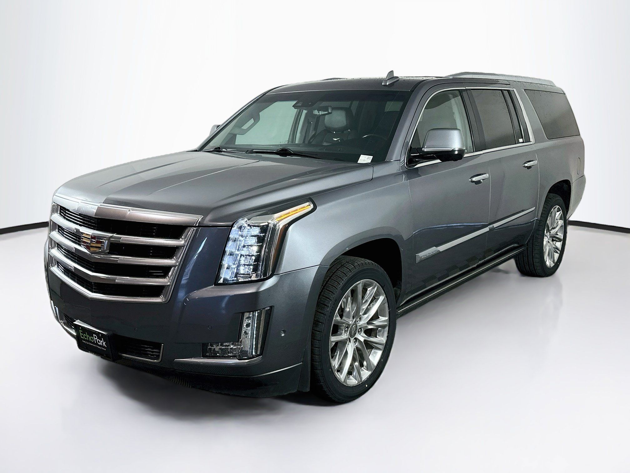 Used 2019 Cadillac Escalade ESV Premium Luxury AWD/4WD image 3