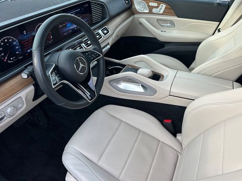 Used 2024 Mercedes-Benz GLE 450 4MATIC image 10