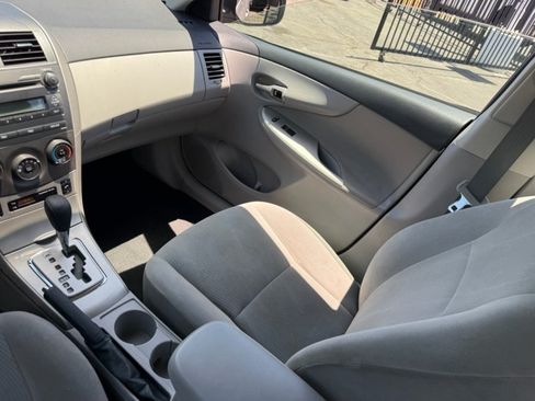 Used 2011 Toyota Corolla LE FWD image 16