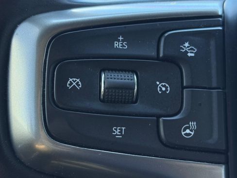Used 2023 Chevrolet Silverado 1500 LT AWD/4WD image 27