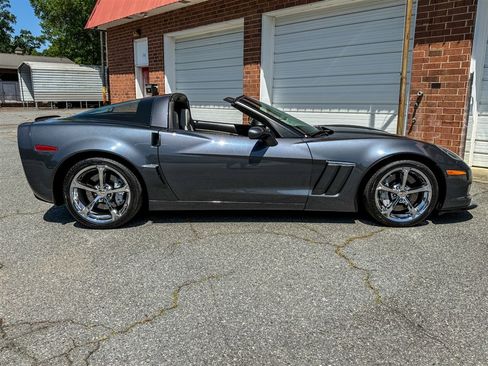 Used 2013 Chevrolet Corvette Grand Sport w/ 2LT Preferred Equipment Group RWD image 40