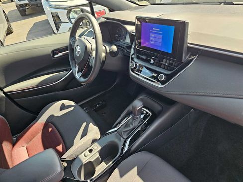 Certified 2024 Toyota Corolla SE FWD image 11