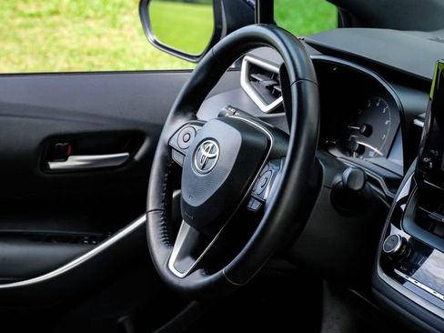 Used 2024 Toyota Corolla SE FWD image 18