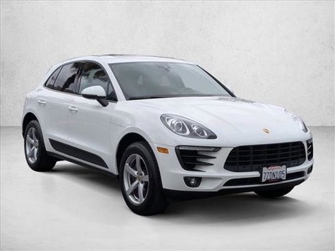 Used 2017 Porsche Macan AWD/4WD image 4