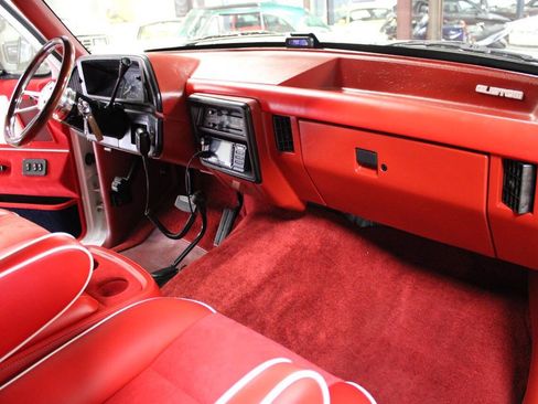 Used 1988 Ford Bronco AWD/4WD image 27