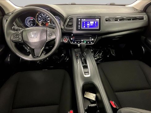 Used 2017 Honda HR-V EX image 7