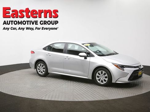 Used 2024 Toyota Corolla LE image 85