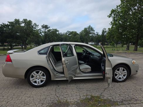Used 2012 Chevrolet Impala LT FWD image 23