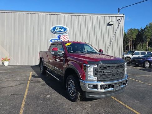 Used 2019 Ford F250 Lariat w/ Lariat Ultimate Package image 3