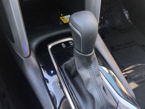 Certified 2023 Toyota Corolla Cross LE image 24